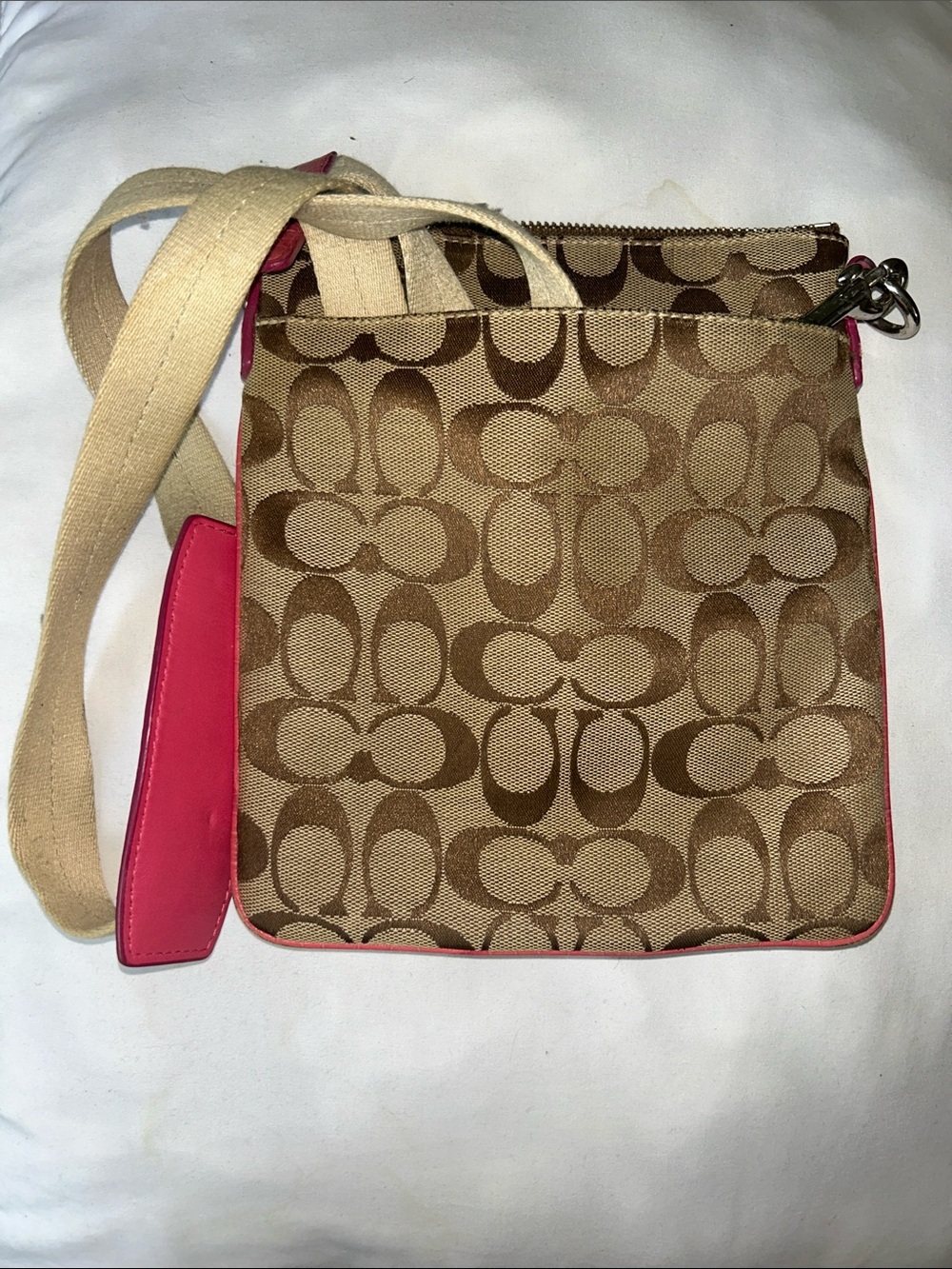 Coach Leather Crossbody Bag | Everyday Shoulder Bag - Authentic - Picture 2 of 5